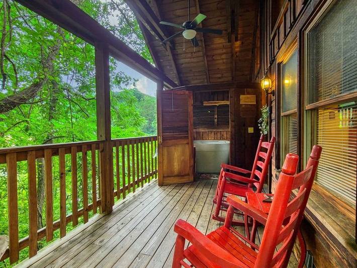 Vacation rental for 2 people, with garden and balcony, child-friendly in Pigeon Forge