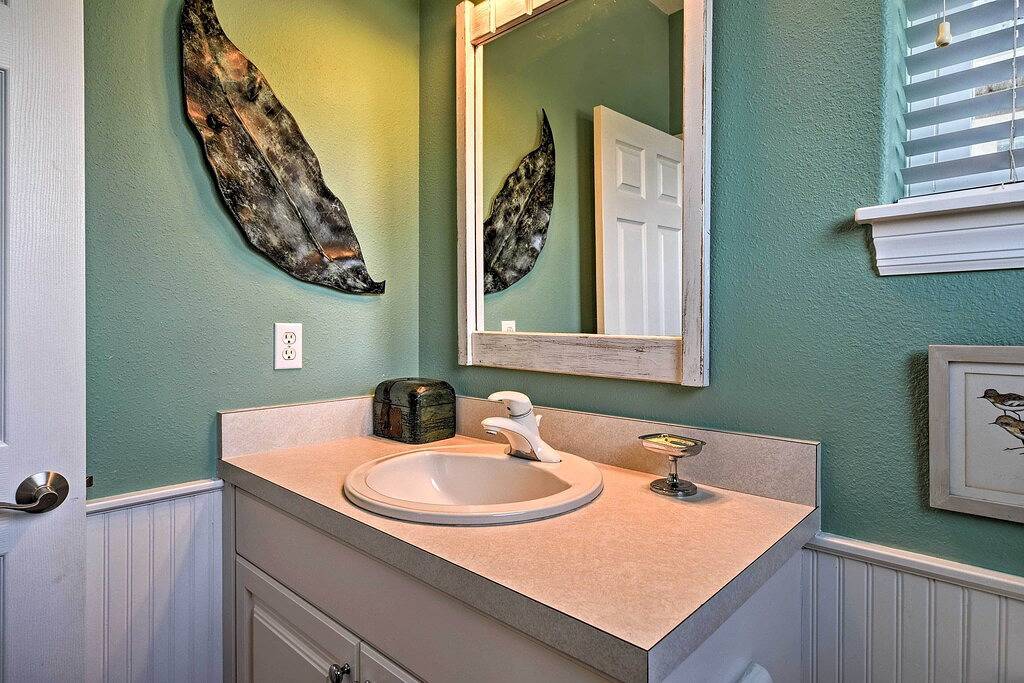 Haustierfreundliches Holmes Beach Home - Schritte zum Strand! in Holmes Beach, Anna Maria Island