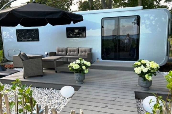 Wohnwagen für 2 Personen, mit Terrasse in Lütow - 2