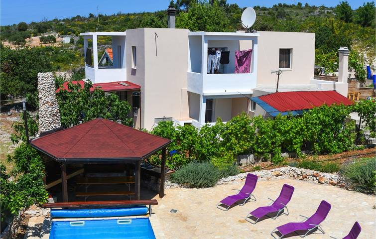 Ferienhaus für 20 Personen in Rogoznica