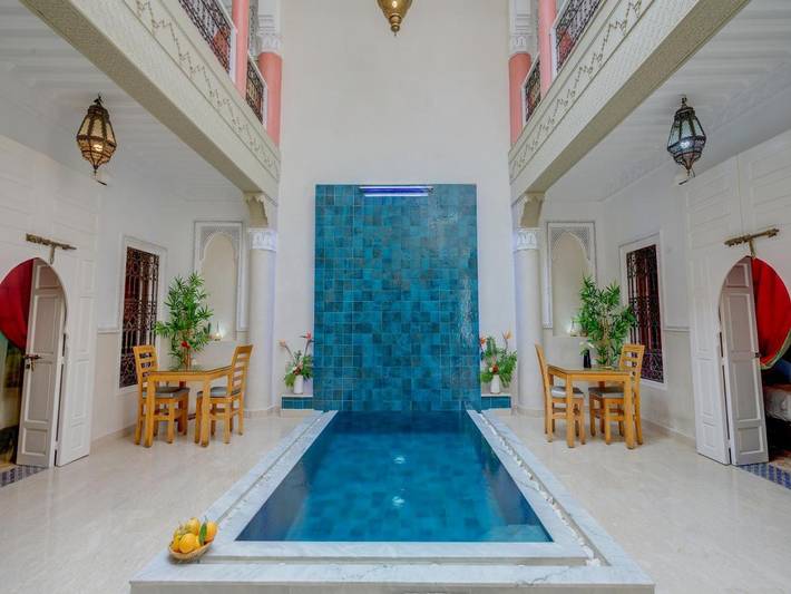 Riad pour 7 personnes, avec vue ainsi que sauna et terrasse