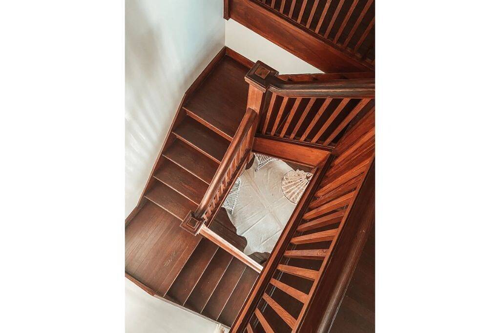 The ultimate cottage core experience in a serene lake country setting overlooking Silver Lake - minutes from Letchworth State Park and downtown Perry, Ny in Wyoming County