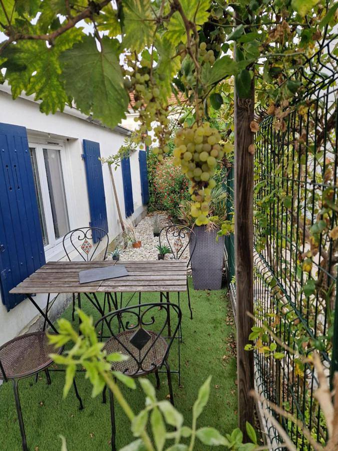 Two-Bedroom Villa in La Rochelle, La Rochelle (Região)