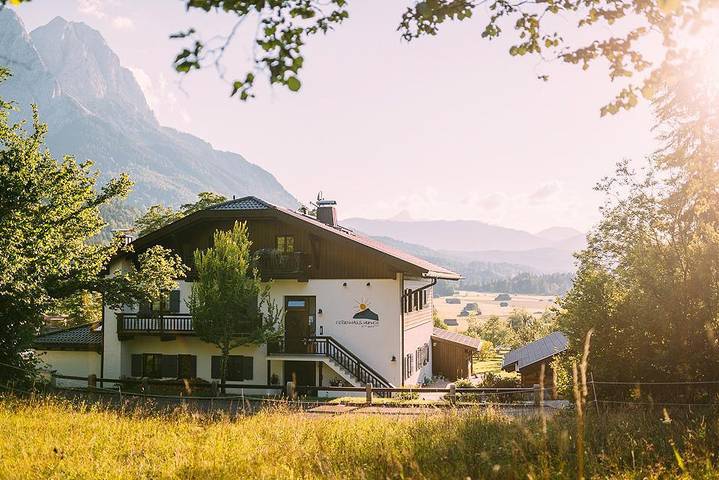 Ferienwohnung für 2 Personen, mit Balkon und Garten, kinderfreundlich in den Ammergauer Alpen - 3