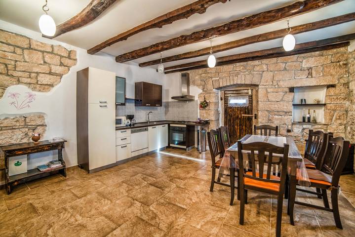 Villa für 5 Personen, mit Balkon/Terrasse, mit Haustier in Istrien - 2