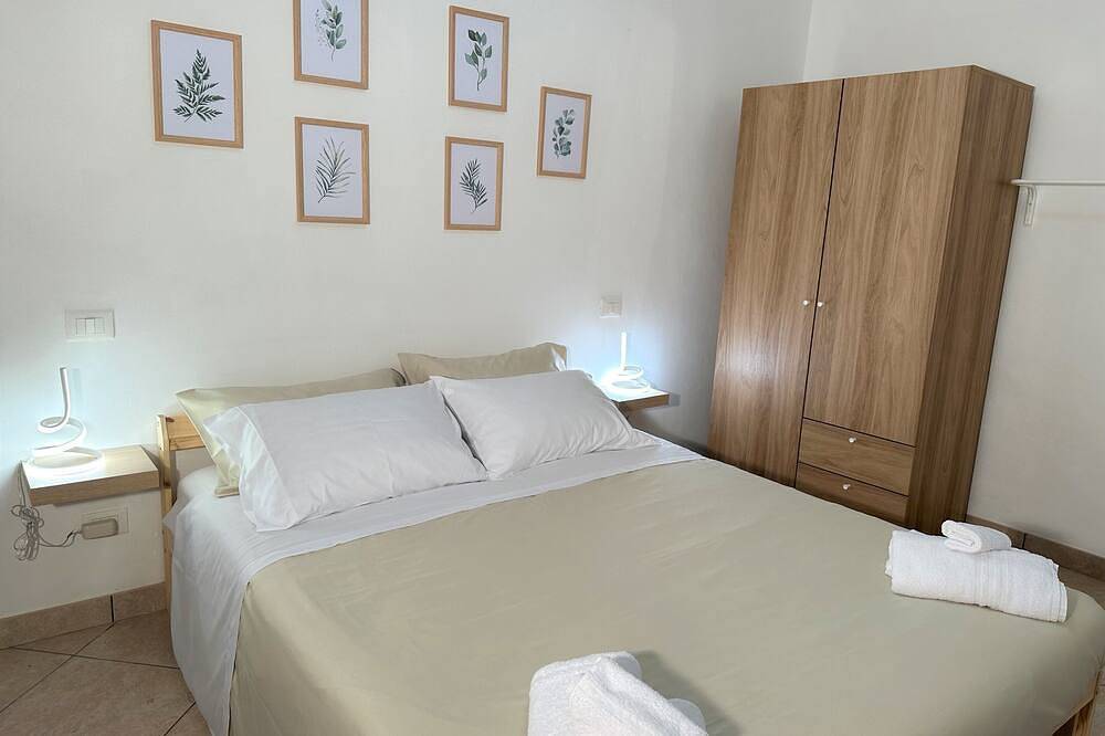 Only 1 minute walk to the Beach, house with terrace and large porch. in Senigallia, Senigallia (Gemeinde)