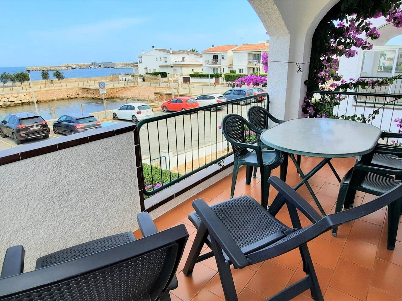 Apartamento entero, Apartamento Excelente en Primera Línea de Mar en Sant Carles, Llançà in Platja de l'Argilera (Llanca), Llansá