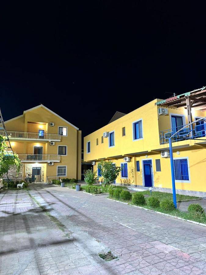 Hôtel pour 3 personnes, avec terrasse