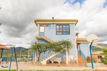 Gîte pour 2 personnes, avec jardin et vue ainsi que piscine et terrasse à Moratalla
