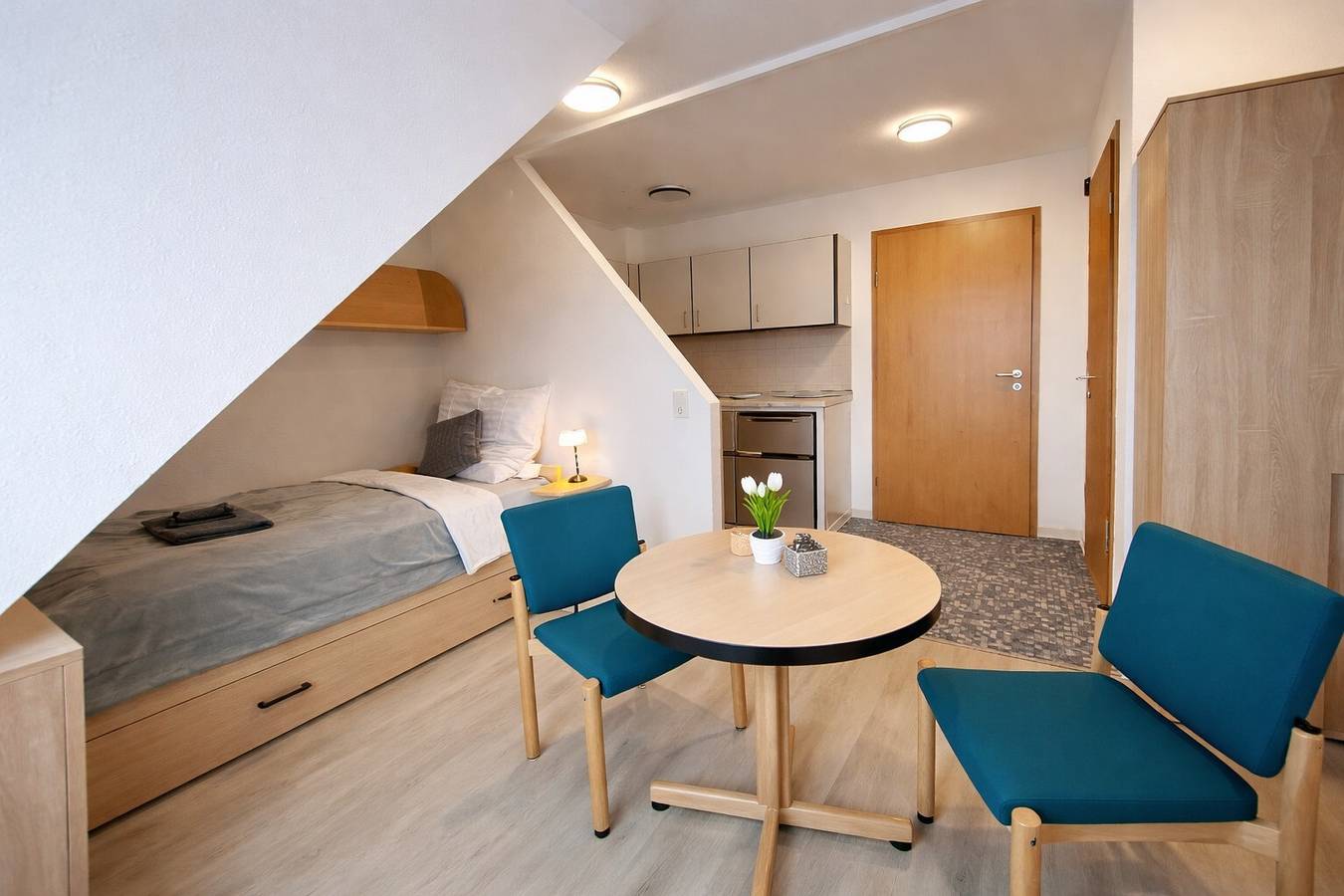 Geheel appartement, Appartement 'Zwei Betten Studio' met wifi in Lübeck (Stad), Lübeck