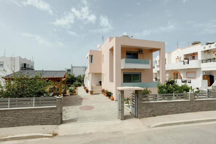 Appartement de vacances pour 6 personnes, avec Balcon et Terrasse ainsi que Jardin et Vue