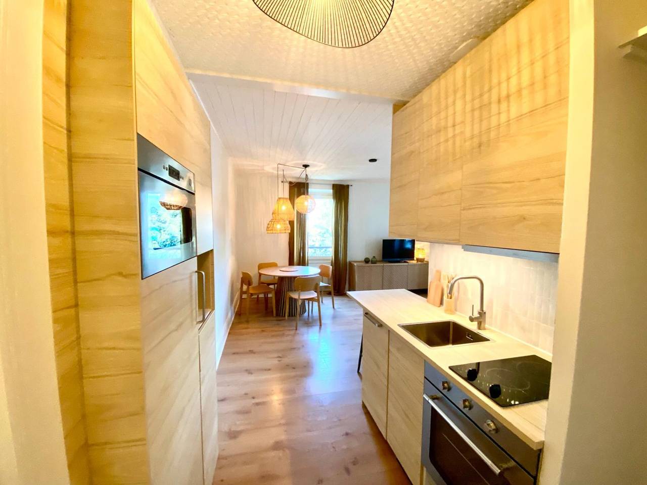 Ganze Wohnung, Ferienwohnung „Le Castel“ mit Seeblick und privater Terrasse in Annecy, Annecy (Gemeinde)