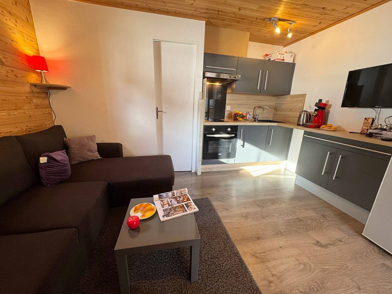 Entire apartment, Apartment 6 people, Vars center, comfort and parking in Seyne, Alpes-de-Haute-Provence