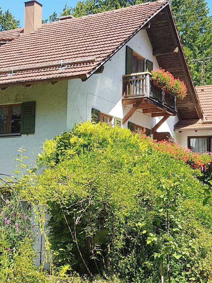 Ferienwohnung für 7 Personen, mit Balkon und Garten sowie Ausblick in Rottenbuch - 2