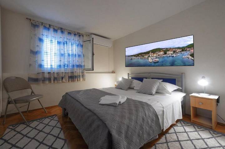 House Zlatni otok in Zlarin (Kroatische Adria), Dalmatinische Inseln