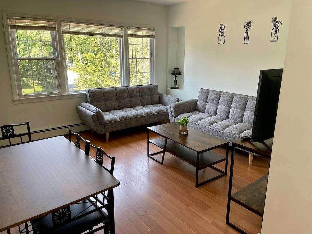Ganze Wohnung, The Village - Private apartment w/ parking 5 min walking in Mamaroneck, Westchester County