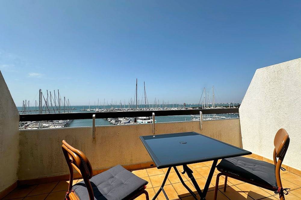 Apartamento entero, Panoramic view of the Port - Quiet & Comfortable for 2 to 4 Pers in Port Camargue, Le Grau-du-Roi