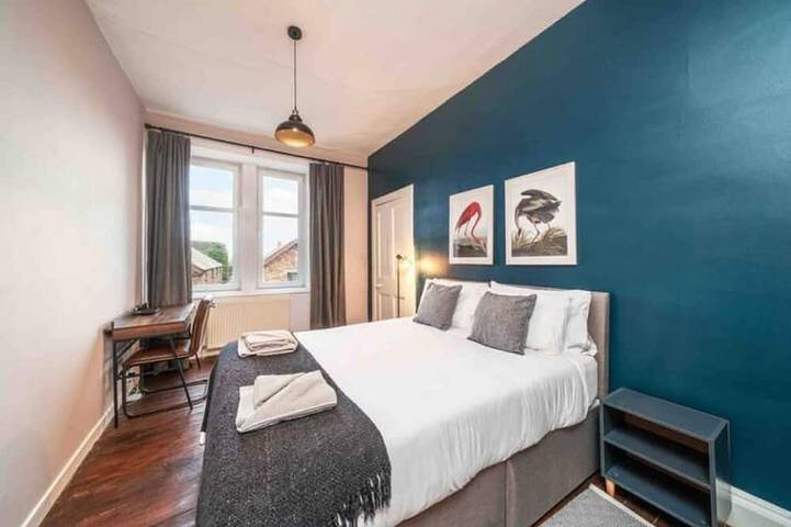 Ganze Wohnung, Central Apartments Industrial: Luxury apartment in the heart of Blairgowrie in Blairgowrie (Perthshire), Perthshire