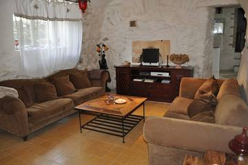 Gîte pour 4 personnes, avec piscine ainsi que jardin et terrasse, animaux acceptés à Chamborigaud