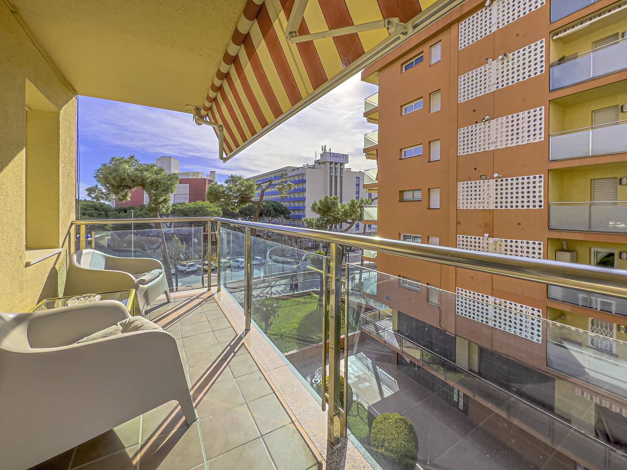 Apartamento entero, Apartamento de vacaciones para 4 personas con balcón in Santa Susana, Costa del Maresme