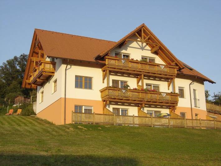 BnB für 4 Personen, mit Garten und Ausblick, mit Haustier in der Oststeiermark - 3