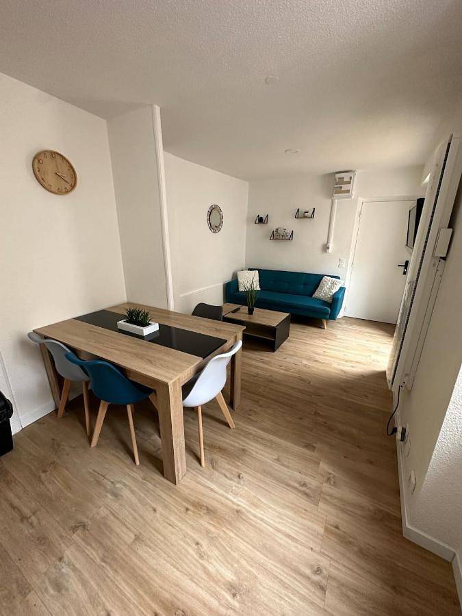 Appartement entier, Appartement T2 avec Grande Terasse in Saint-Donat-sur-l'Herbasse, Région de Valence