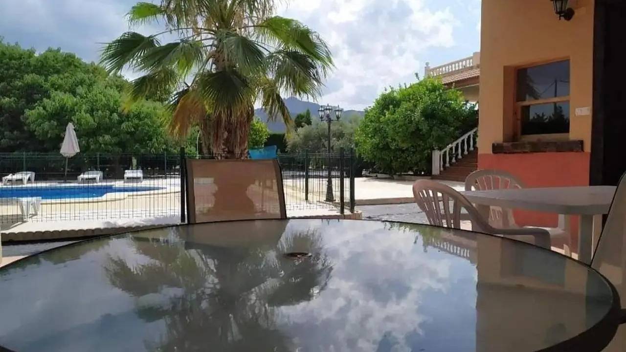 Casa de vacaciones para 11 personas con jardín in Moratalla, Interior de Murcia