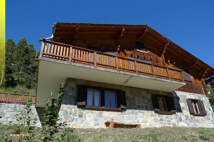 Appartamento intero, Appartement confortable pour 4 personnes, salon avec cheminée, coin cuisine avec lave-vaisselle, 2 c in Grimentz, Anniviers