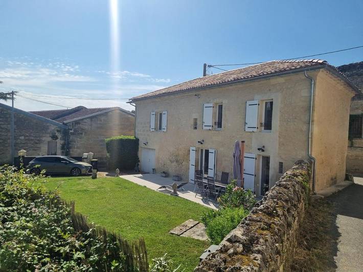 Location de vacances pour 6 personnes, avec jardin à Langoiran - 2