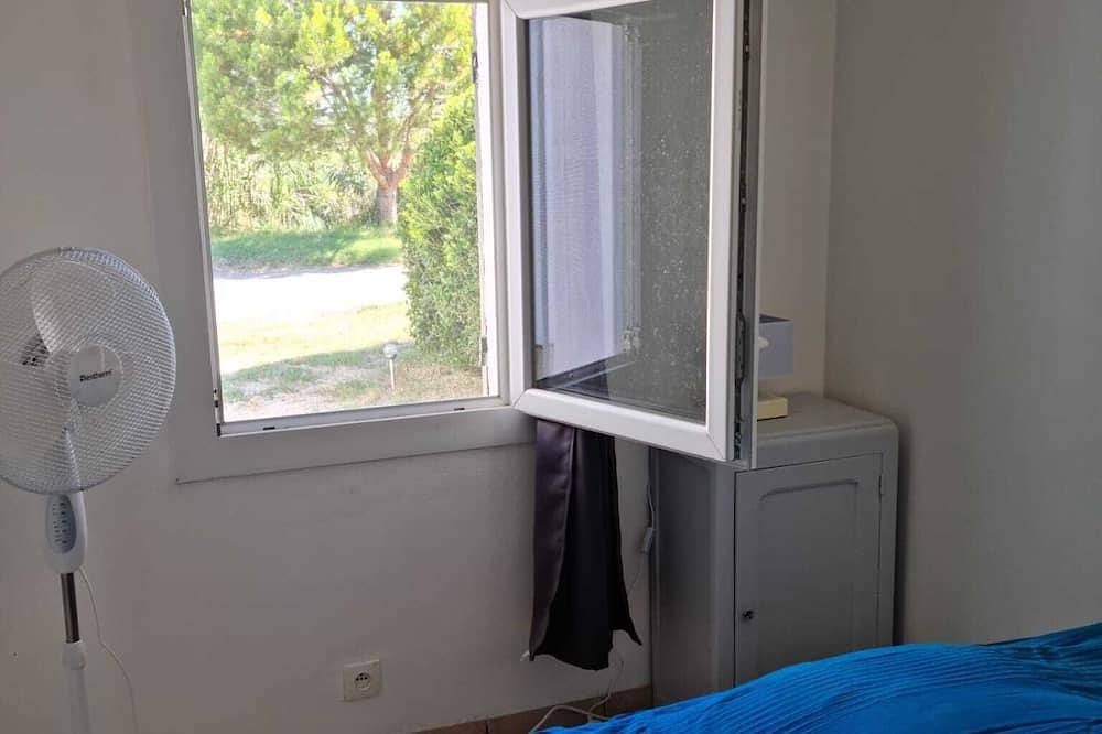 Mazet 50m2, Proche des Plages et du Village, Entouré D'espaces Verts in Saintes-Maries-de-la-Mer, Arles und Umgebung