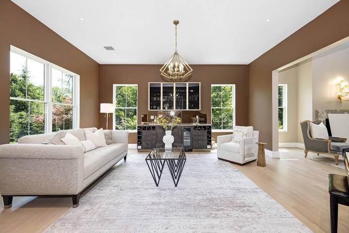 Vacation home for 15 people, with yard and hot tub as well as sauna and terrace in New Jersey