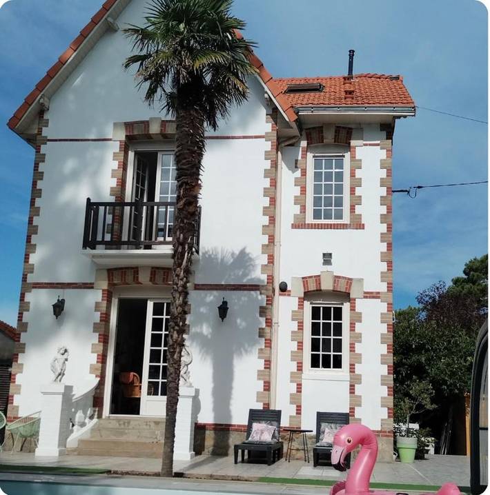 Villa pour 10 personnes, avec Balcon et Jacuzzi ainsi que Terrasse et Jardin
