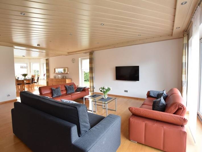Ferienhaus in Emmerich mit Schwimmbecken in Emmerich, Kreis Kleve