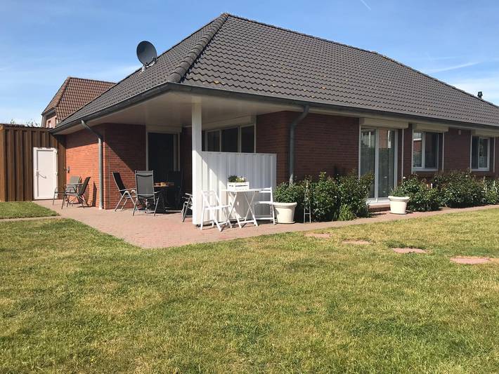 Ferienhaus für 4 Personen, mit Balkon/Terrasse und Terrasse sowie Garten in Tating