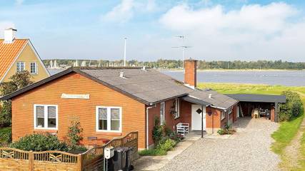 Gîte pour 6 personnes, avec terrasse et vue dans Viborg