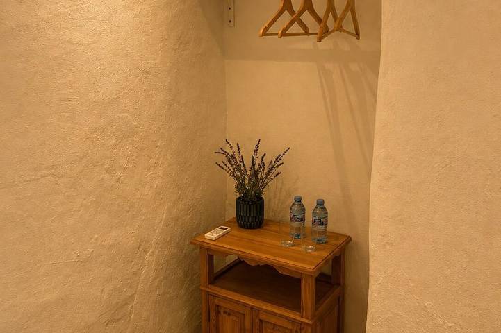 Encanto Guesthouse Room 5, Hiedra in Canillas de Aceituno, Málaga Province
