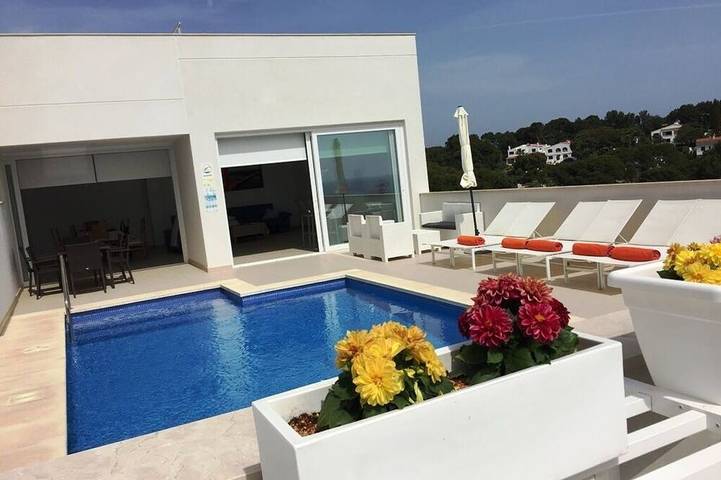 Villa pour 10 personnes, avec balcon et jardin à Cala Galdana