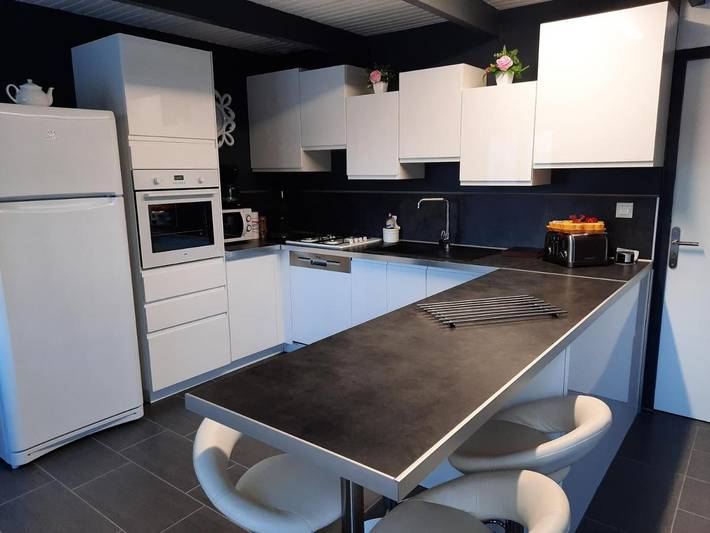 Location de vacances pour 6 personnes, avec vue et jardin à Cessenon-sur-Orb