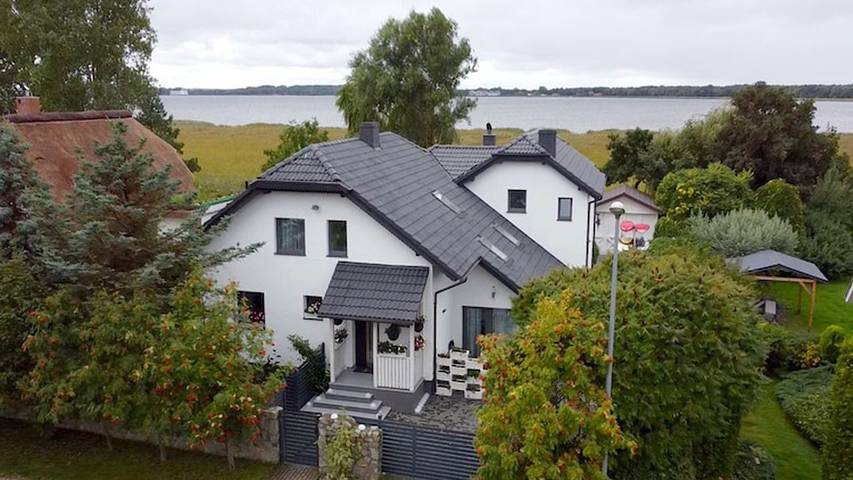 Ferienhaus für 18 Personen, mit Garten und Pool in Dziwnówek