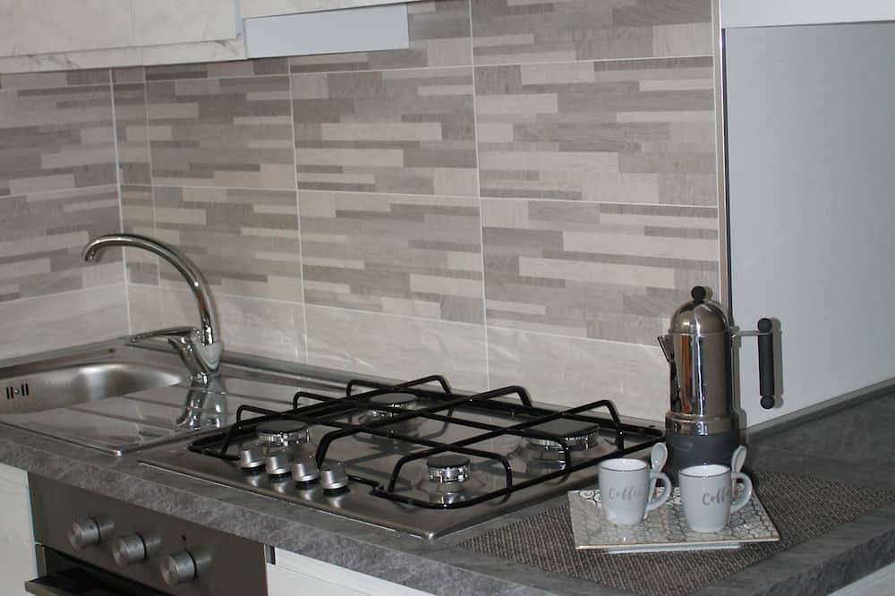 Located in downtown area, renovated in 2021 in contemporary style in Pietramontecorvino, Foggia Province