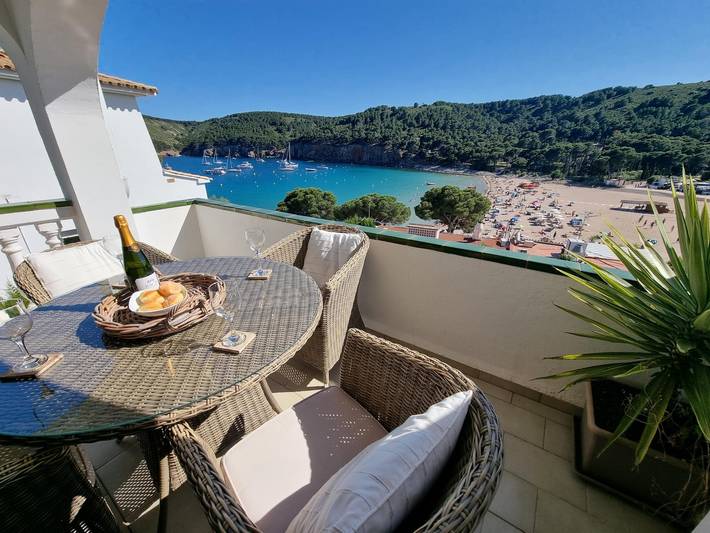 Location de vacances pour 4 personnes, avec balcon/terrasse et vue sur l’océan à L'Escala