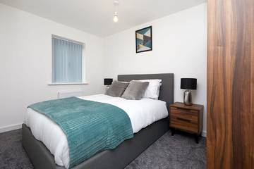 Holiday Rental for 6 People in Derby, Midlands, Photo 3