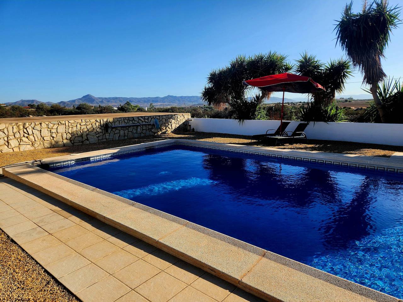 Geheel vakantieappartement, Casita-1 To 2Guests-Pool-Patio-Bbq-Parking in Huércal-Overa, Almería Provincie