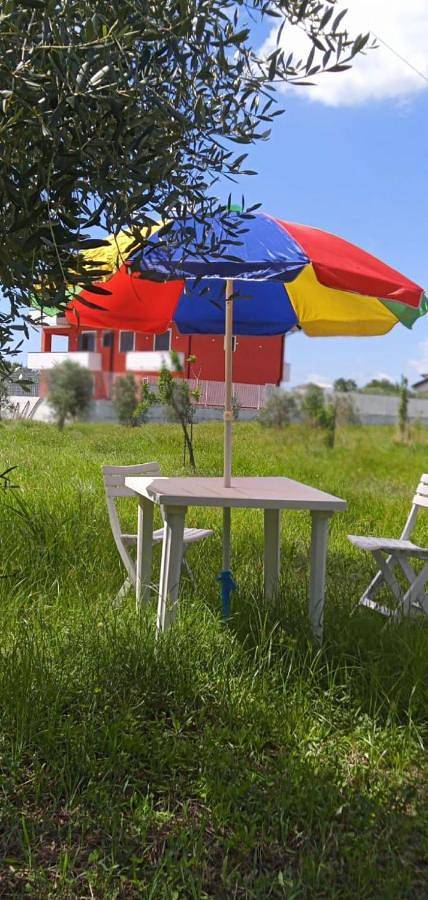 Casa vacanza per 8 persone, con Giardino e Panorama a Montecorvino Rovella