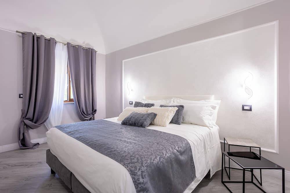 Hel lejlighed, Apartment in the city surrounded by greenery in Vercelli, Vercelli Provinsen