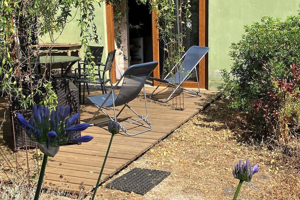 Maisonette nel cuore della macchia e a 300 metri dalla spiaggia in Abbartello, Olmeto