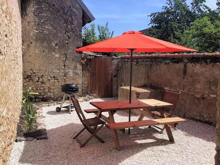 Gîte pour 6 personnes, avec jardin