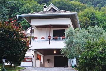 Villa pour 4 personnes, avec vue ainsi que terrasse et vue sur le lac dans Lac de Côme