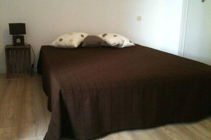 Gîte pour 8 personnes, avec terrasse et jardin à Plescop - 2