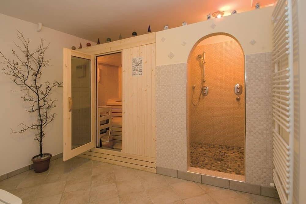 Ganze Wohnung, Ferienwohnung \" Zanggen \" in ruhiger, sonniger Lage mit Bergblick, Naturidylle in Deutschnofen (Bozen), Deutschnofen